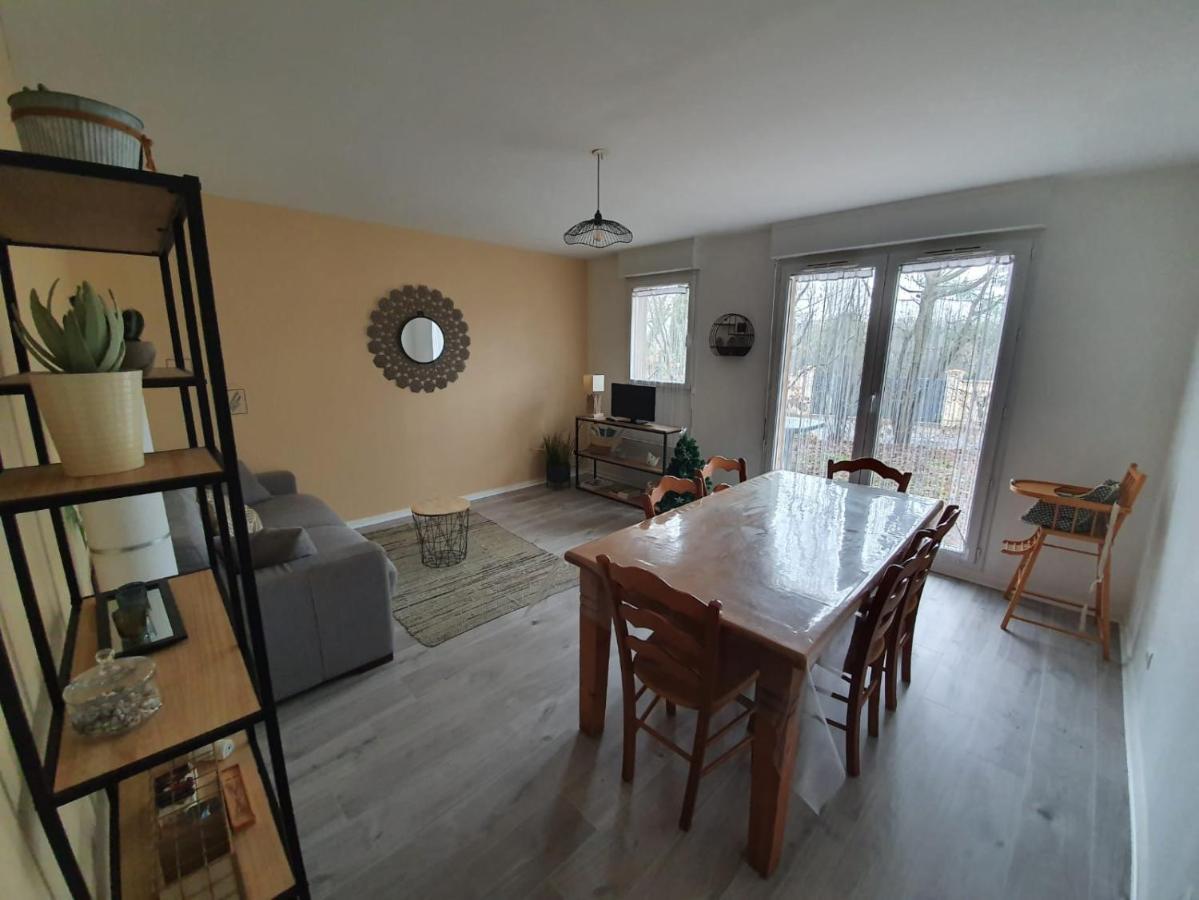 De La Détente Dans Ce Coin De Campagne. Apartamento